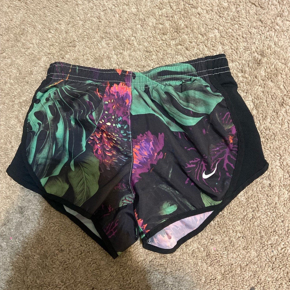 Nike set - Picture 3 of 3